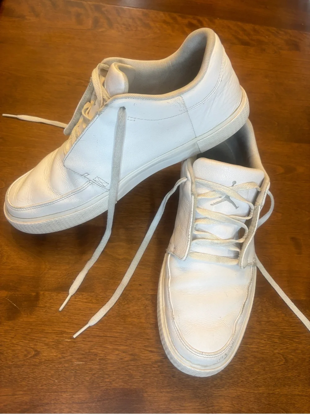 Jordan Men’s Low Top Sneakers in White